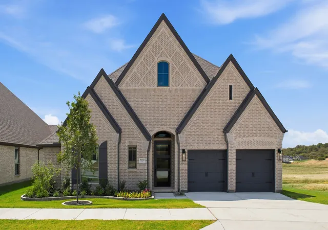 Photo 2 of Sale Pending at 7329 Wayward Wind Dr, Fort Worth, TX 76179 | MLS# 21219300 | Listing updated on 2026-09-11