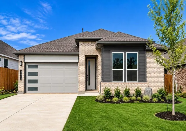 Photo 1 of Single family home for sale at 2612 Goldfinch Dr, Denton, TX 76205 | MLS# 21217229 | Listing updated on 2026-09-11