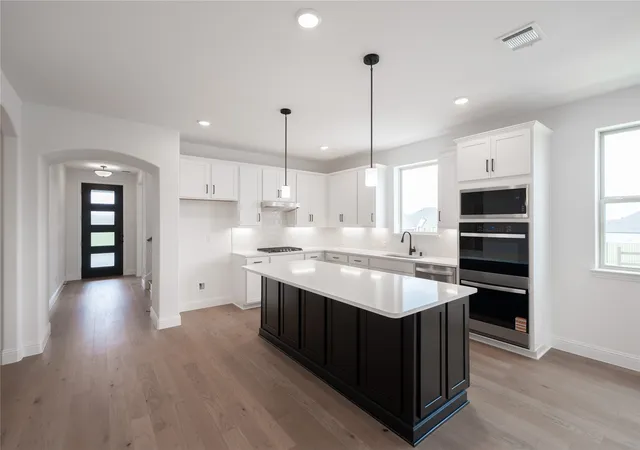 Photo 3 of Sale Pending at 2433 Woodhall Dr, Celina, TX 75009 | MLS# 21219684 | Listing updated on 2026-09-14