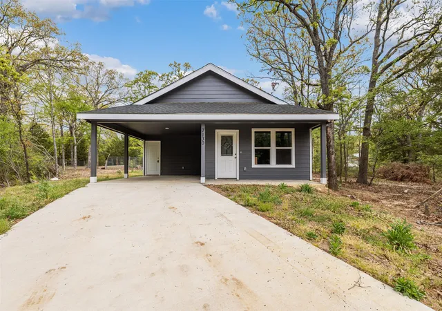 Photo 2 of Single family home for sale at 7130 Shawnee Cir, Mabank, TX 75156 | MLS# 21219927 | Listing updated on 2026-09-08