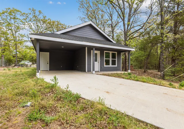 Photo 4 of Single family home for sale at 7130 Shawnee Cir, Mabank, TX 75156 | MLS# 21219927 | Listing updated on 2026-09-08