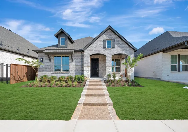 Photo 1 of Single family home for sale at 2081 Pine Grove Ln, Arlington, TX 76005 | MLS# 21220208 | Listing updated on 2026-10-04