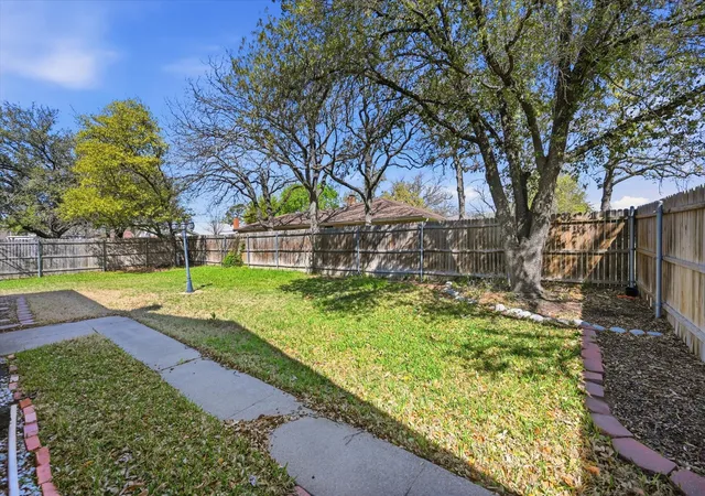 Photo 3 of Single family home for sale at 3311 Peachtree Ln, Pantego, TX 76013 | MLS# 21220510 | Listing updated on 2026-09-09