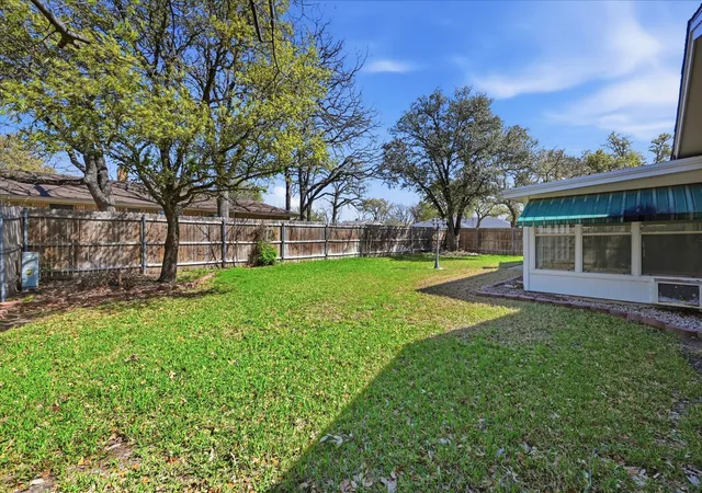 Photo 4 of Single family home for sale at 3311 Peachtree Ln, Pantego, TX 76013 | MLS# 21220510 | Listing updated on 2026-09-09