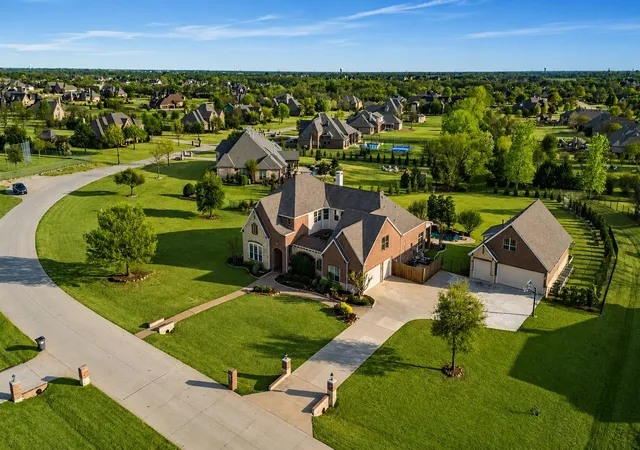 Photo 2 of Mansion for sale at 210 Rockland Trl, Allen, TX 75002 | MLS# 21160484 | Listing updated on 2026-08-02