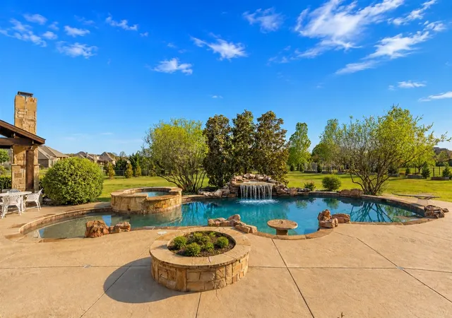 Photo 3 of Mansion for sale at 210 Rockland Trl, Allen, TX 75002 | MLS# 21160484 | Listing updated on 2026-08-02