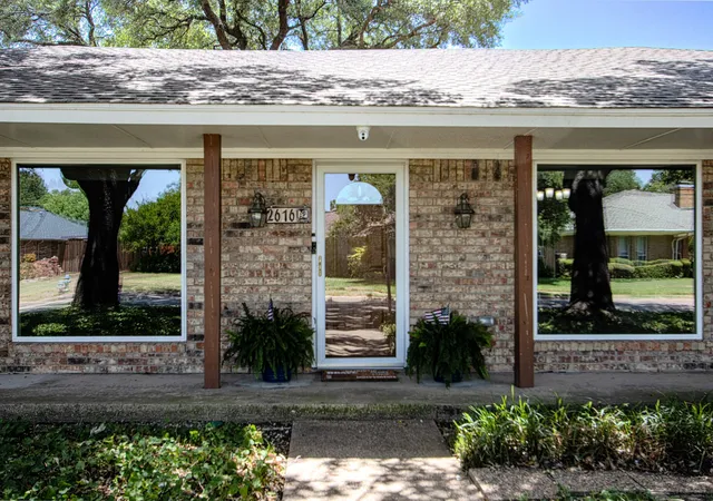Photo 1 of Sale Pending at 2616 Pin Oak Ln, Plano, TX 75075 | MLS# 21220712 | Listing updated on 2026-09-21