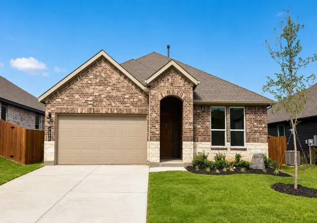 Photo 1 of Single family home for sale at 2608 Goldfinch Dr, Denton, TX 76205 | MLS# 21217558 | Listing updated on 2026-09-11