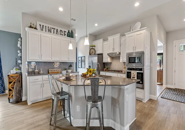 Photo 2 of Single family home for sale at 2608 Goldfinch Dr, Denton, TX 76205 | MLS# 21217558 | Listing updated on 2026-09-11