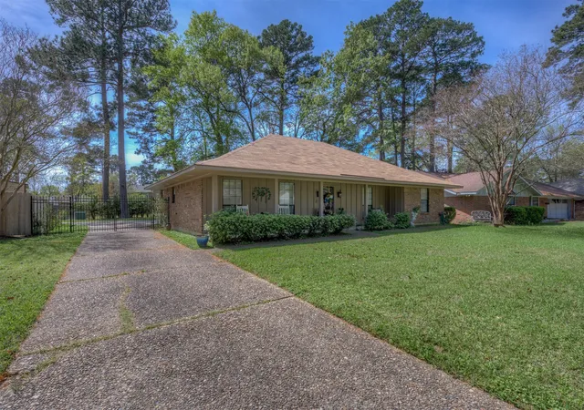 Photo 3 of Single family home for sale at 2503 Kristiansand Ct, Shreveport, LA 71118 | MLS# 21210466 | Listing updated on 2026-09-23