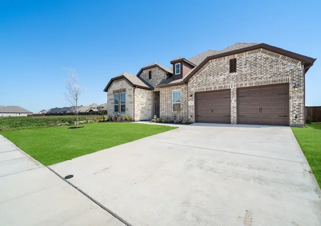 Photo 2 of Sale Pending at 742 Oak St, Lavon, TX 75166 | MLS# 21220834 | Listing updated on 2026-09-14