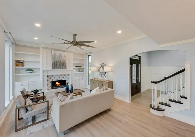 Photo 4 of Single family home for sale at 111 Luther Ln, Rockwall, TX 75032 | MLS# 21220846 | Listing updated on 2026-09-21