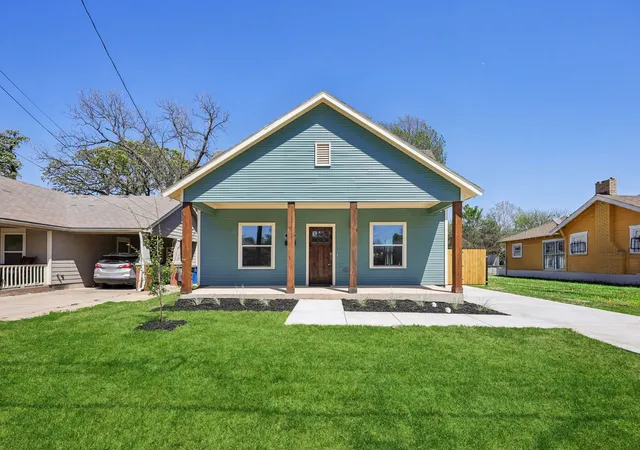 Photo 1 of Single family home for sale at 3514 Dunbar St, Dallas, TX 75215 | MLS# 21220561 | Listing updated on 2026-09-07