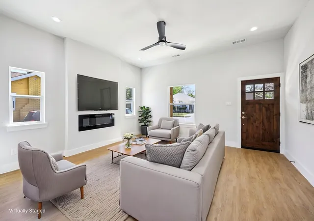 Photo 4 of Single family home for sale at 3514 Dunbar St, Dallas, TX 75215 | MLS# 21220561 | Listing updated on 2026-09-07