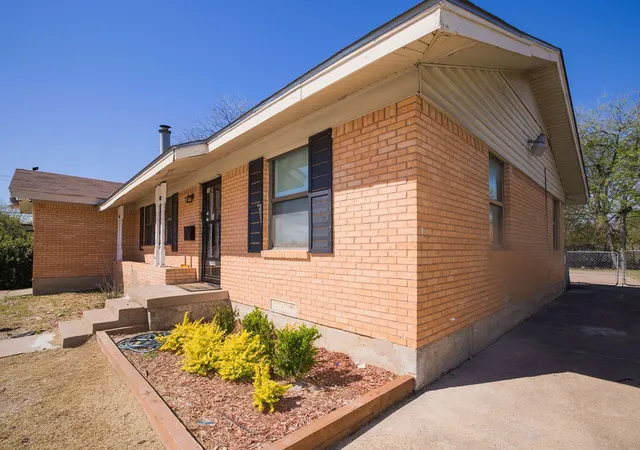Photo 3 of Single family home for sale at 2409 Materhorn Dr, Dallas, TX 75228 | MLS# 21214864 | Listing updated on 2026-07-28