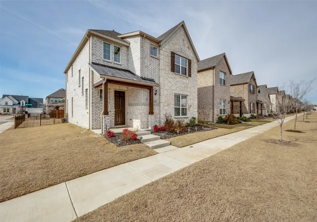 Photo 2 of Single family home for sale at 8507 Craig Mews, Rowlett, TX 75089 | MLS# 21221938 | Listing updated on 2026-08-01