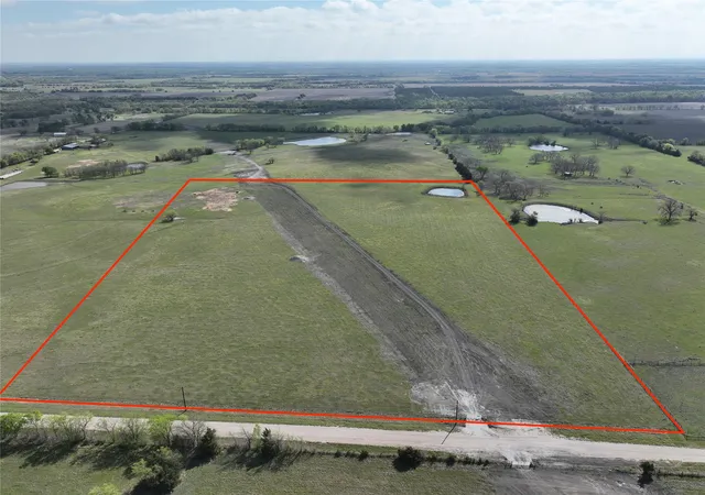 Photo 1 of Land for sale at Tbd T2 Cr 3940, Ladonia, TX 75449 | MLS# 21221622 | Listing updated on 2026-10-06