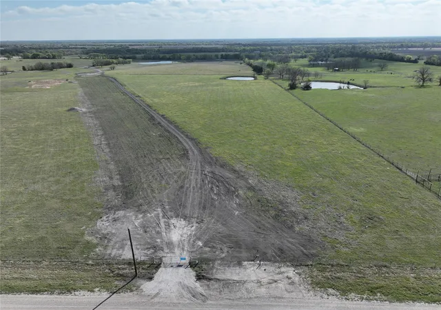 Photo 3 of Land for sale at Tbd T2 Cr 3940, Ladonia, TX 75449 | MLS# 21221622 | Listing updated on 2026-10-06