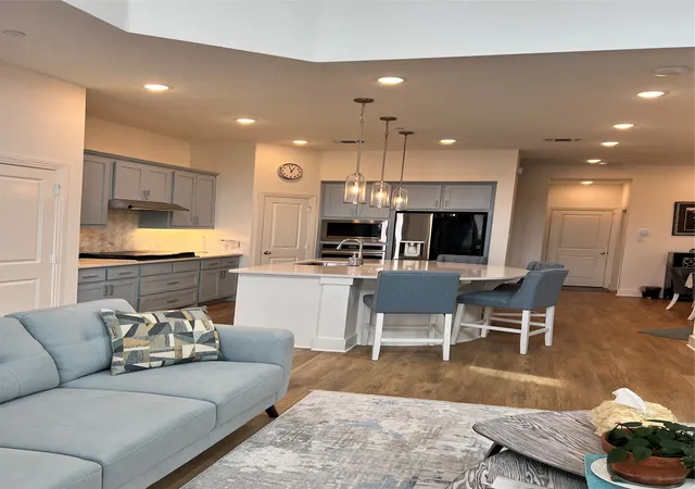 Photo 3 of Townhouse for sale at 3737 Bel Air Blvd, Sherman, TX 75090 | MLS# 21222213 | Listing updated on 2026-09-09