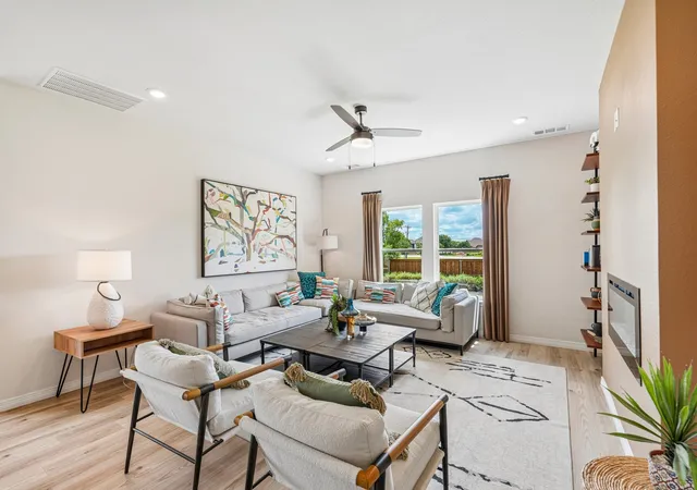 Photo 2 of Single family home for sale at 1117 Garden Grove Ln, Forney, TX 75126 | MLS# 21222297 | Listing updated on 2026-10-06