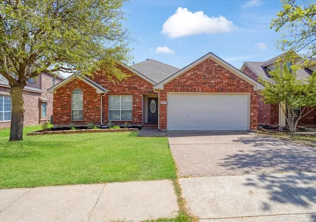 Photo 1 of Single family home for sale at 608 Lake Village Dr, Mc Kinney, TX 75071 | MLS# 21211048 | Listing updated on 2026-09-13