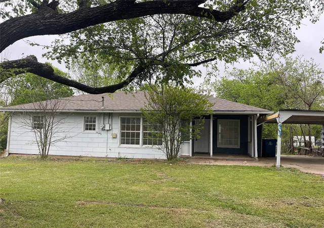 Photo 3 of Single family home for sale at 403 N Fairview St, Keene, TX 76059 | MLS# 21222867 | Listing updated on 2026-09-11