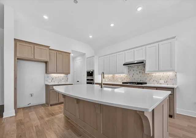 Photo 2 of Single family home for sale at 1934 Benedetto Wy, Rockwall, TX 75032 | MLS# 21222119 | Listing updated on 2026-09-11