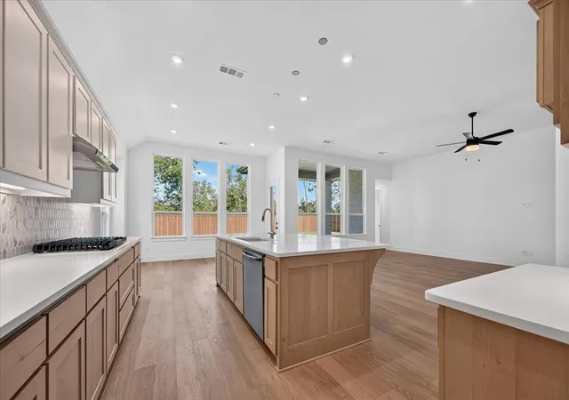 Photo 3 of Single family home for sale at 1934 Benedetto Wy, Rockwall, TX 75032 | MLS# 21222119 | Listing updated on 2026-09-11