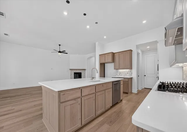 Photo 3 of Single family home for sale at 1934 Benedetto Wy, Rockwall, TX 75032 | MLS# 21222119 | Listing updated on 2026-09-11