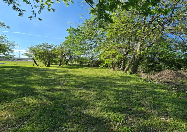 Photo 4 of Land for sale at 823 Millard St, Dallas, TX 75203 | MLS# 21221507 | Listing updated on 2026-09-12