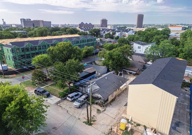 Photo 2 of Single family home for sale at 4707 Sylvester, Dallas, TX 75219 | MLS# 21222976 | Listing updated on 2026-08-31
