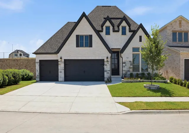 Photo 2 of Single family home for sale at 7345 Harrier St, Fort Worth, TX 76179 | MLS# 21223557 | Listing updated on 2026-09-14