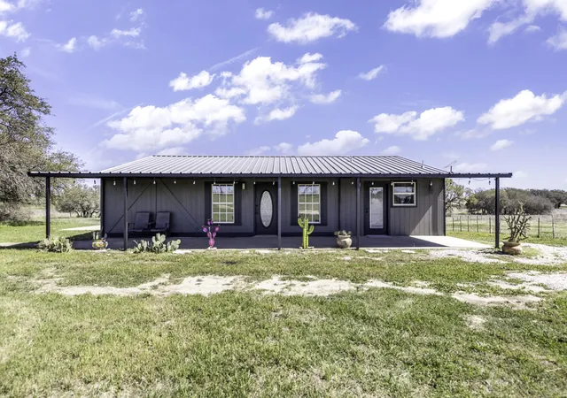 Photo 1 of Single family home for sale at 951 County Road 347, Dublin, TX 76446 | MLS# 21223753 | Listing updated on 2026-09-14