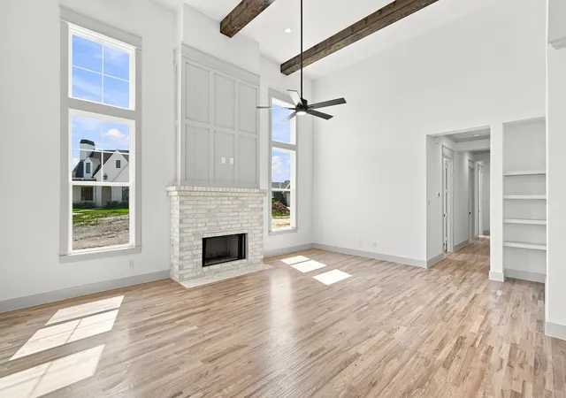 Photo 4 of Single family home for sale at 409 Garrett Wy, Midlothian, TX 76065 | MLS# 21223787 | Listing updated on 2026-10-05