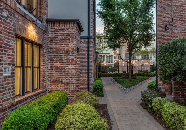 Photo 3 of Townhouse for sale at 2114 Aylesport Dr, Dallas, TX 75201 | MLS# 21200569 | Listing updated on 2026-10-07