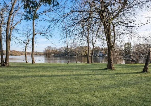 Photo 2 of Land for sale at 466 W Shore Dr, Wills Point, TX 75169 | MLS# 21214438 | Listing updated on 2026-09-08