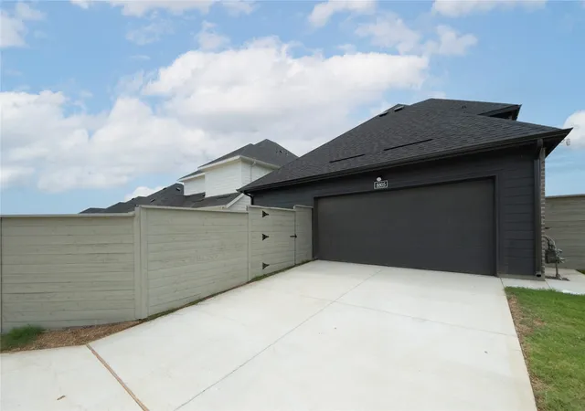 Photo 3 of Single family home for sale at 8805 Acorn Ave, Justin, TX 76247 | MLS# 21224432 | Listing updated on 2026-09-14