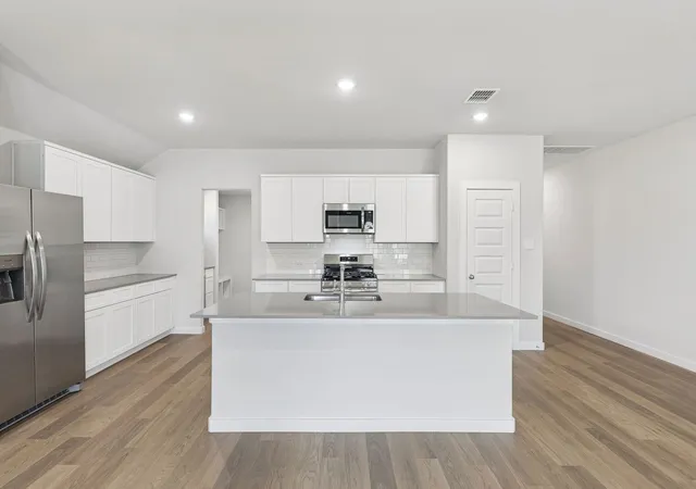 Photo 4 of Single family home for sale at 2225 Magenta Ln, Aubrey, TX 76227 | MLS# 21224581 | Listing updated on 2026-10-29