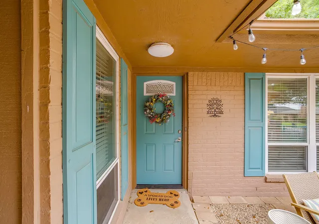 Photo 3 of House for sale at 5011 Ledgestone Dr, Fort Worth, TX 76132 | MLS# 21224948 | Listing updated on 2026-09-08