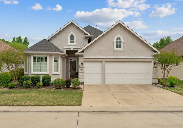 Photo 1 of Single family home for sale at 9505 Rivercrest Dr, Denton, TX 76207 | MLS# 21200475 | Listing updated on 2026-09-11