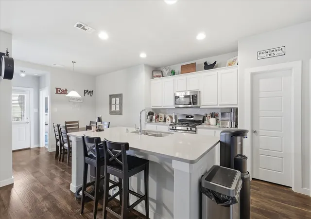 Photo 1 of Sale Pending at 432 Cold Mountain Trl, Fort Worth, TX 76131 | MLS# 21195801 | Listing updated on 2026-09-07