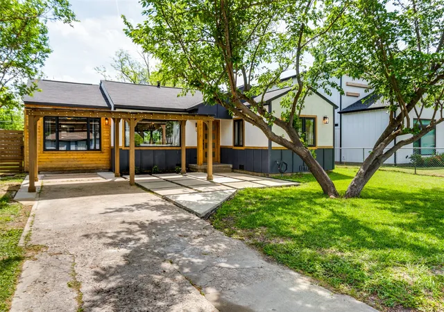 Photo 2 of Single family home for sale at 9978 Witham St, Dallas, TX 75220 | MLS# 21212045 | Listing updated on 2026-09-10