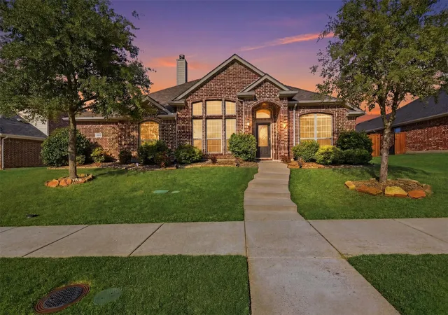 Photo 1 of Sale Pending at 1540 Great Lakes Ct, Rockwall, TX 75087 | MLS# 21203103 | Listing updated on 2026-09-20