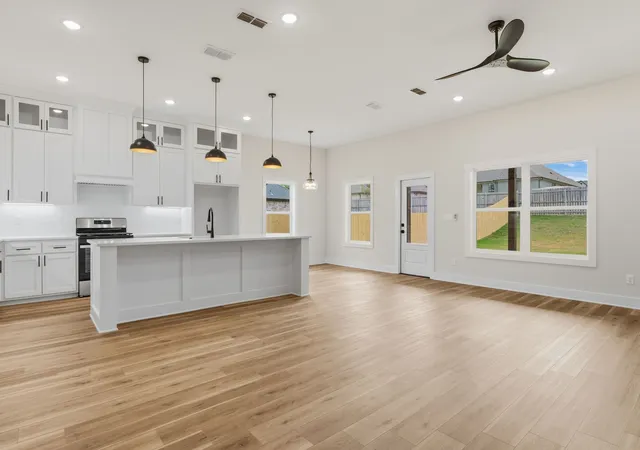 Photo 4 of Single family home for sale at 135 Kaul Ln, Bullard, TX 75757 | MLS# 21220874 | Listing updated on 2026-09-08