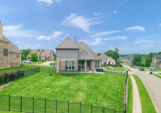 Photo 4 of Single family home for sale at 2113 Deer Run, Gunter, TX 75058 | MLS# 21226773 | Listing updated on 2026-09-21