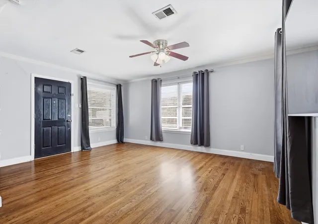 Photo 4 of Sale Pending at 9403 Thornberry Ln, Dallas, TX 75220 | MLS# 21225916 | Listing updated on 2026-07-30