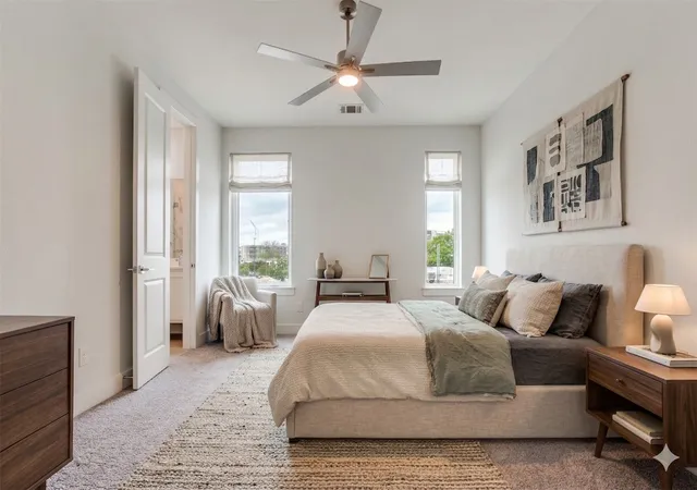 Photo 4 of Townhouse for sale at 5515 Bryan Pkwy #104, Dallas, TX 75206 | MLS# 21226898 | Listing updated on 2026-09-08