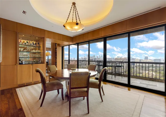 Photo 4 of Sale Pending at 3831 Turtle Creek Blvd #PH 23B, Dallas, TX 75219 | MLS# 21226032 | Listing updated on 2026-07-30