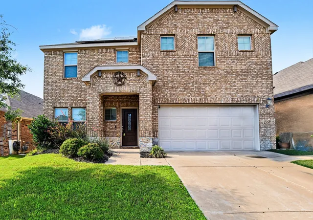 Photo 1 of Sale Pending at 223 Sunshine Ln, Lavon, TX 75166 | MLS# 21222330 | Listing updated on 2026-09-10