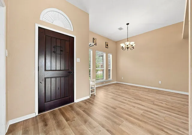Photo 3 of Single family home for sale at 706 Sycamore Creek Rd, Allen, TX 75002 | MLS# 21225168 | Listing updated on 2026-09-09